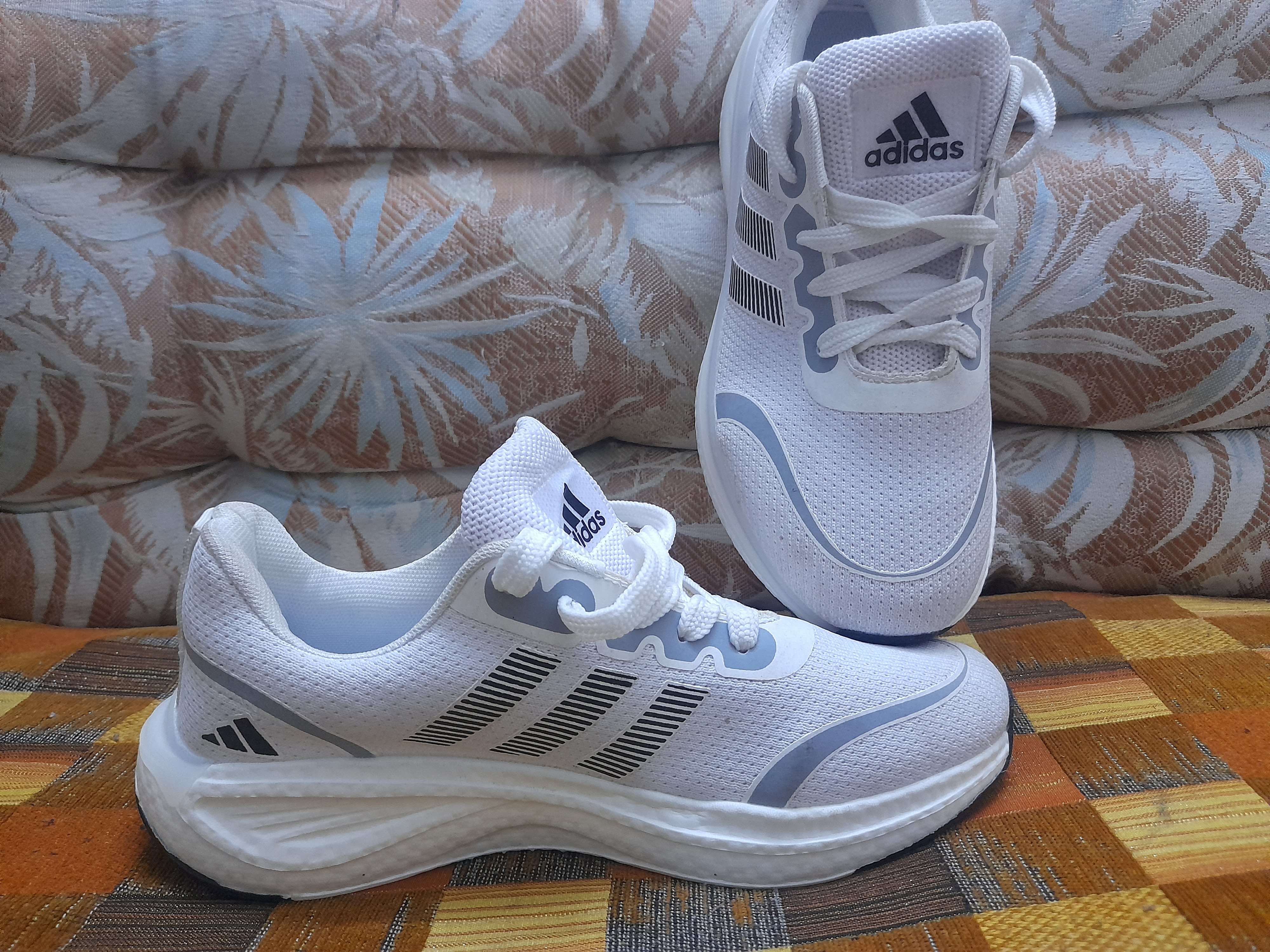 اديداس استيراد فيتنامي