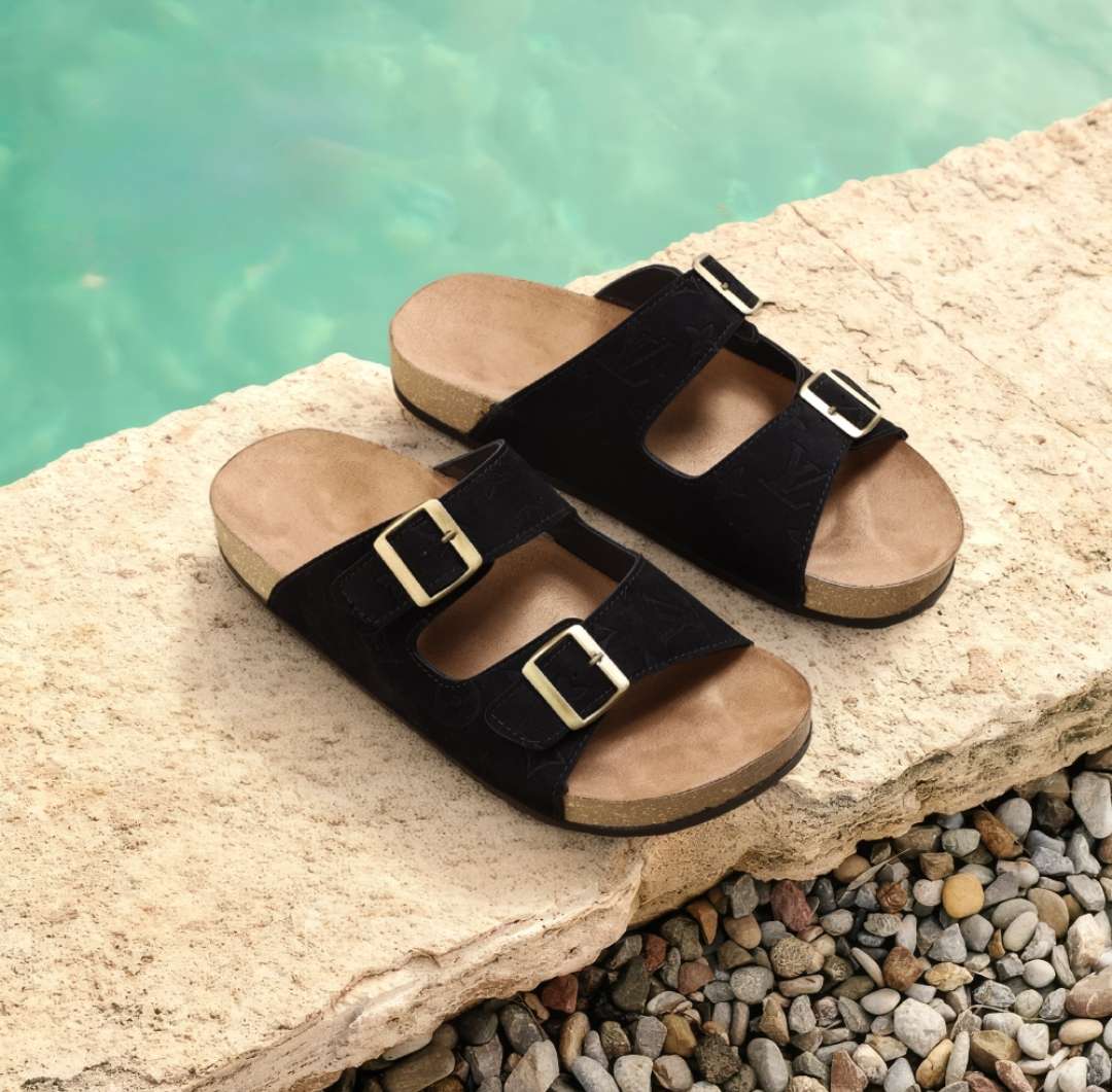 سليبر  رجالى و حريمى Louis Vuitton