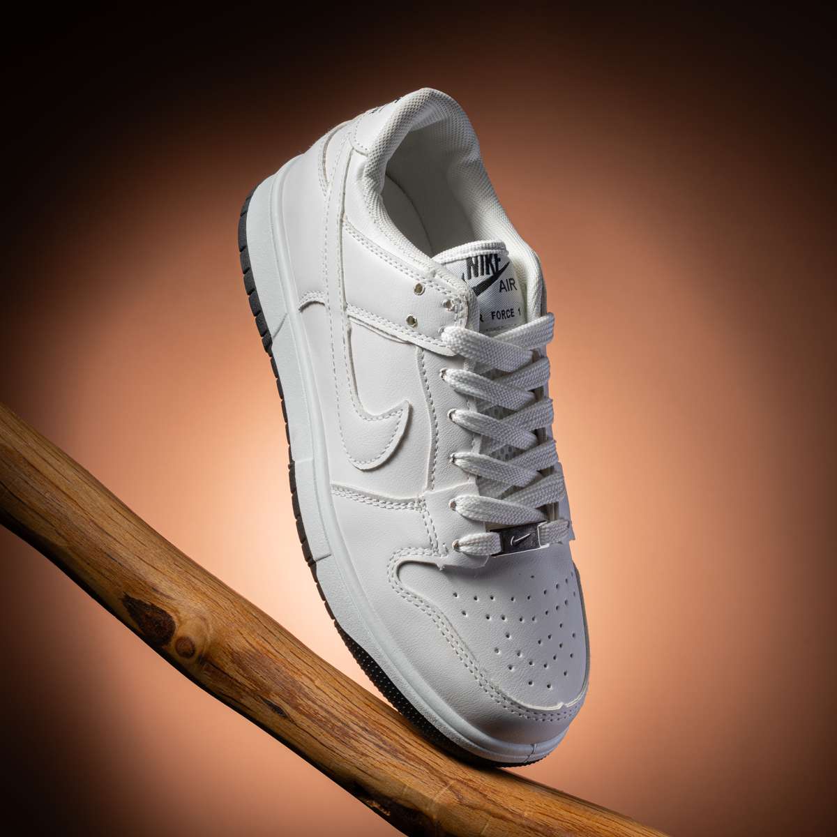 كوتشى Nike  V2 SV105