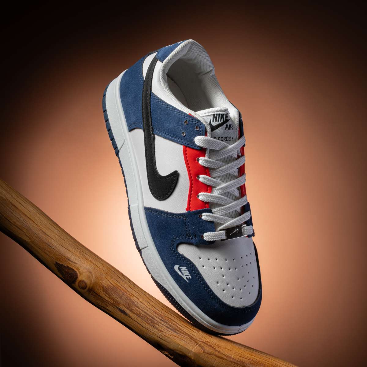 كوتشى Nike  V2 SV105