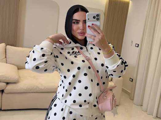 سوت adidas منقط