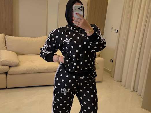 سوت adidas منقط