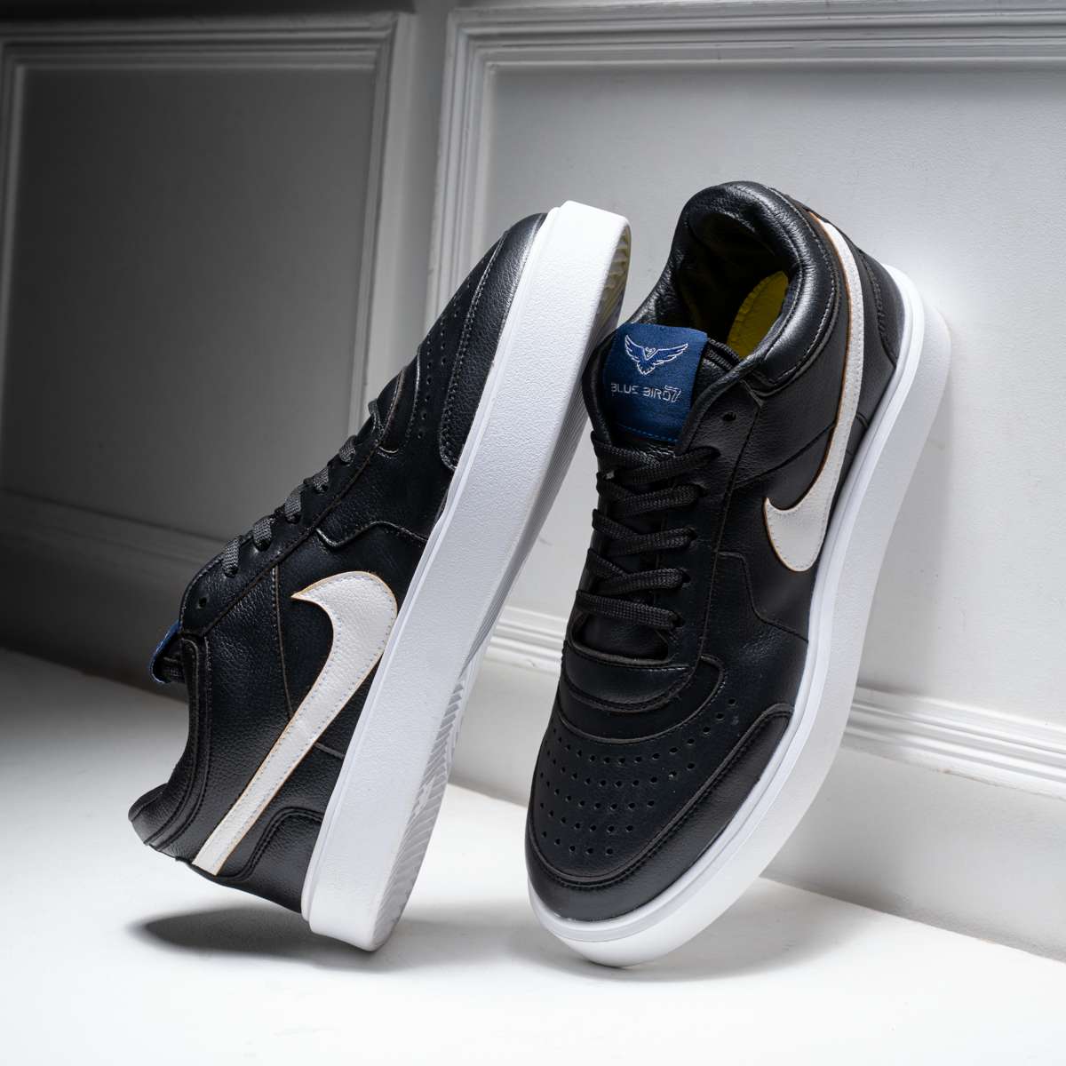 كوتشي Nike Sneakers