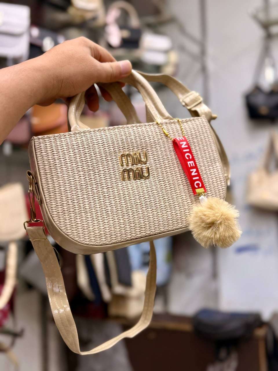 باج كروس