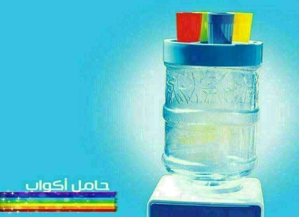 حامل اكواب فوق قارورة الماء بلاستيك
