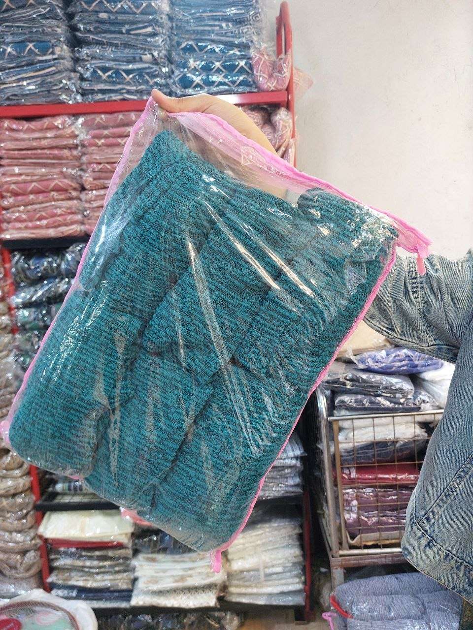 طقم 6 كراسي سفرة جاكار اسباني