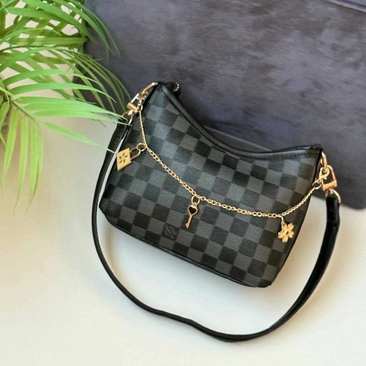 شنطة LV دامير إيبوني كروس صغيرة