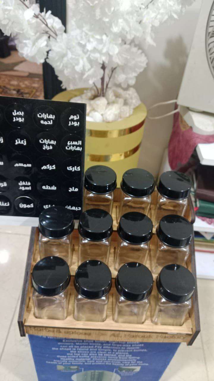 طقم توابل زجاج بحامل خشب