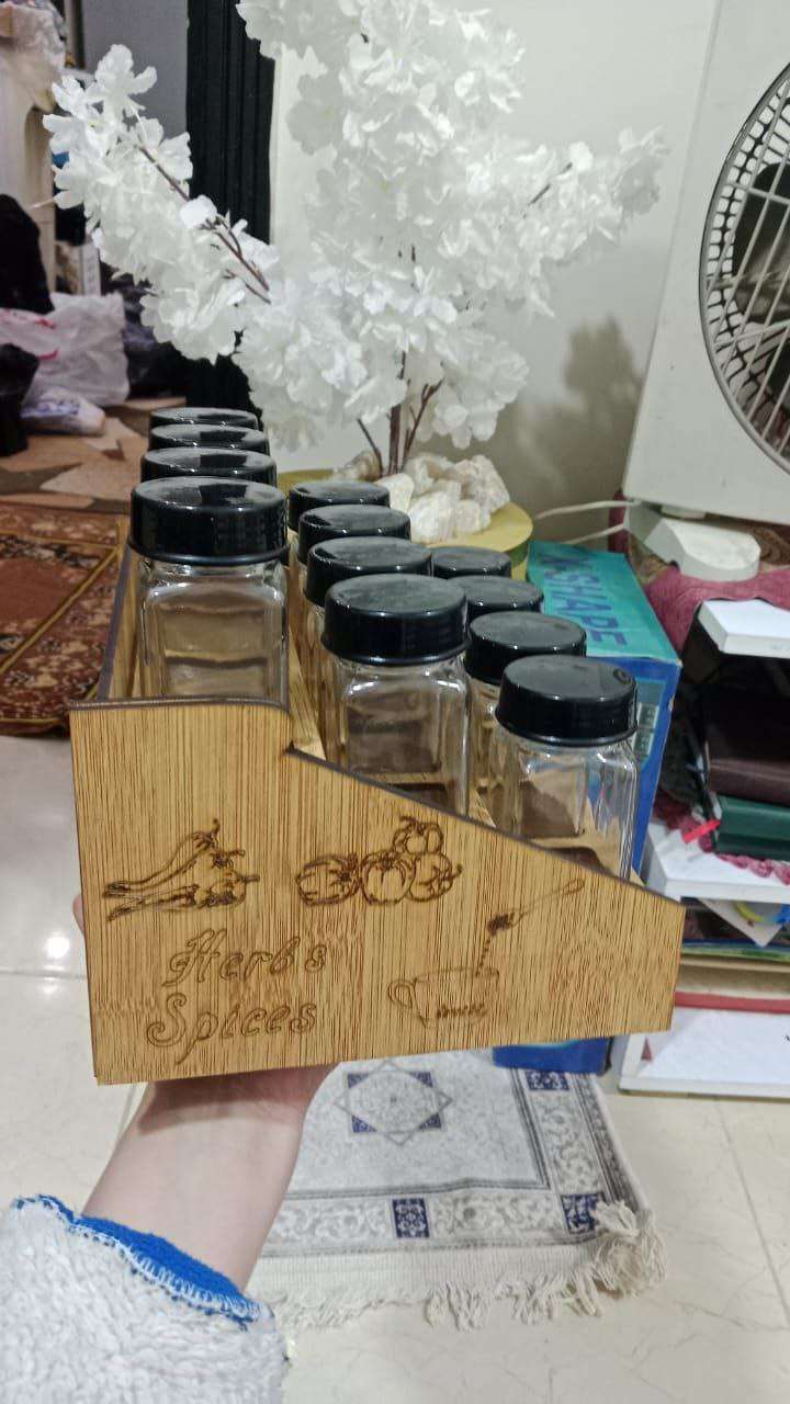 طقم توابل زجاج بحامل خشب