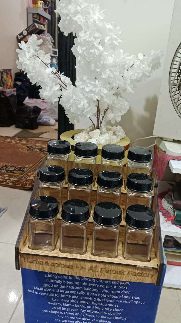 طقم توابل زجاج بحامل خشب