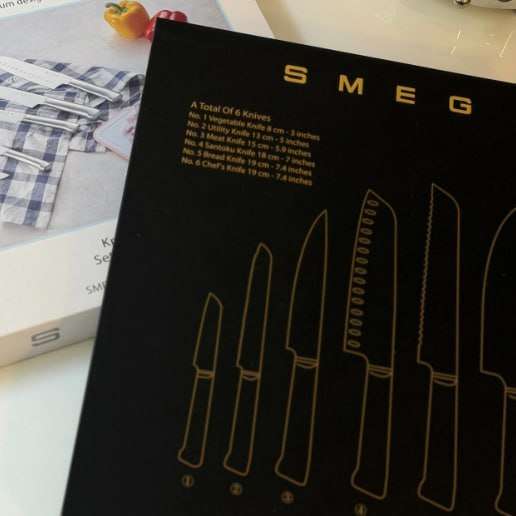 طقم سكاكين smeg