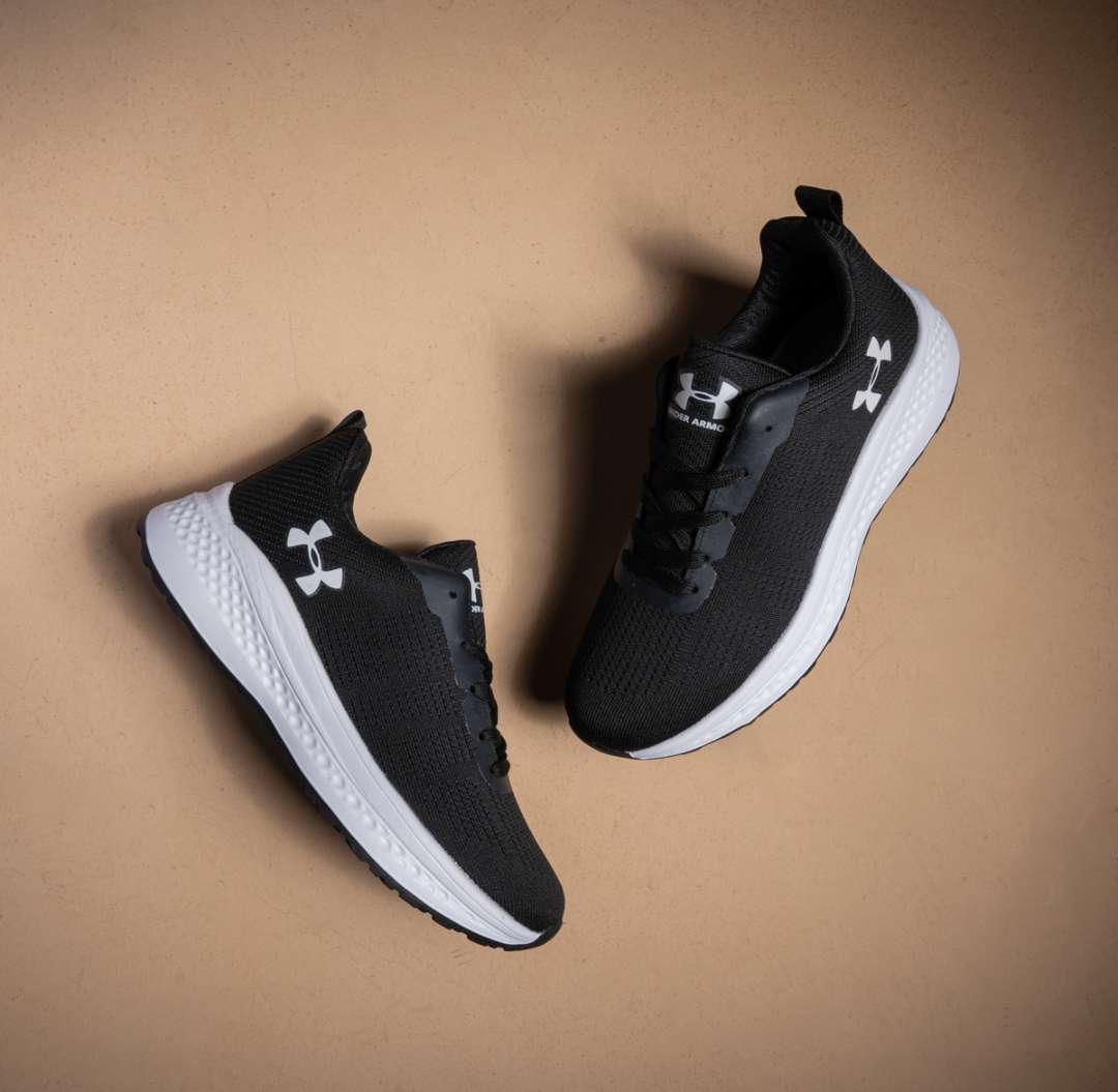 كوتشي UNDER ARMOUR طبى