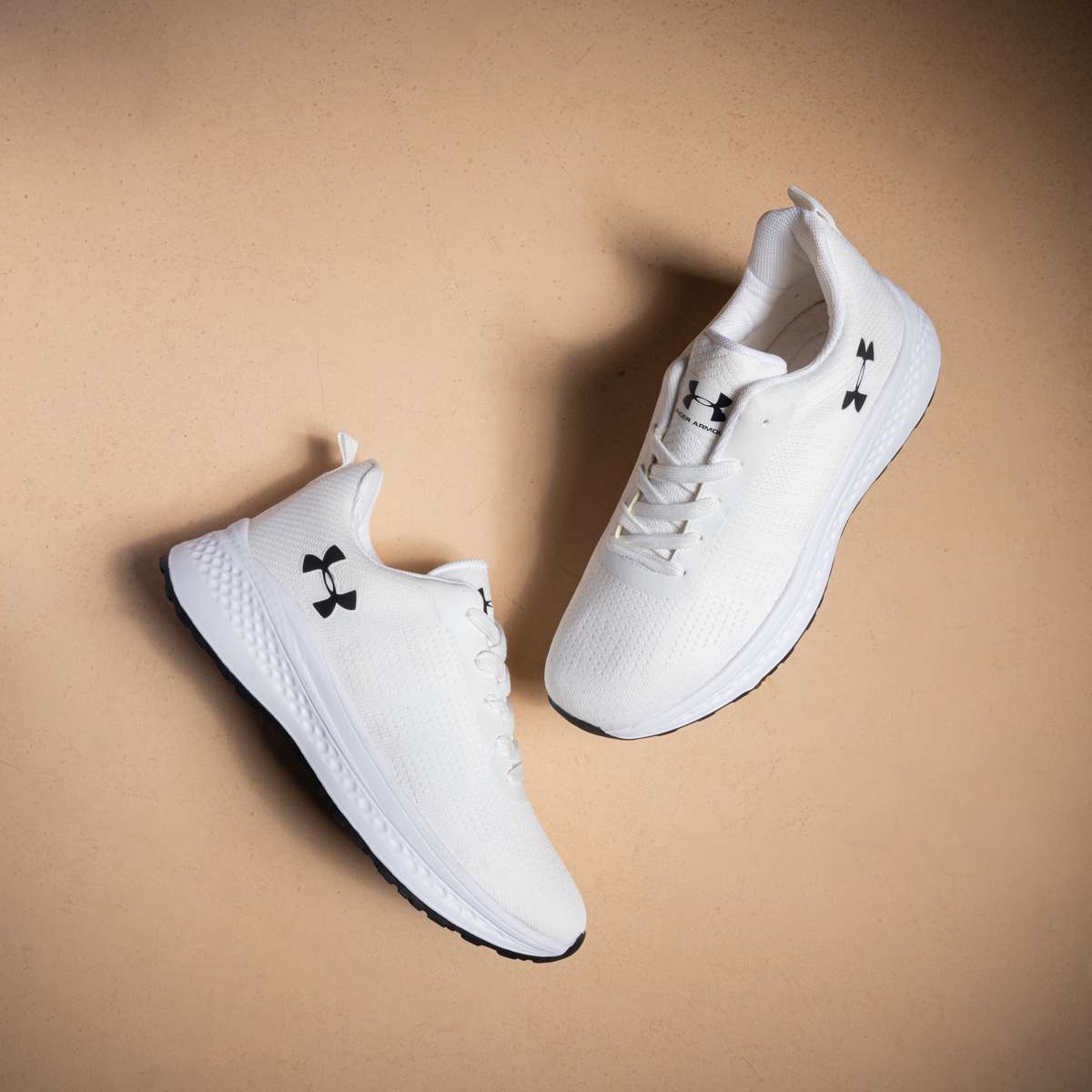 كوتشي UNDER ARMOUR