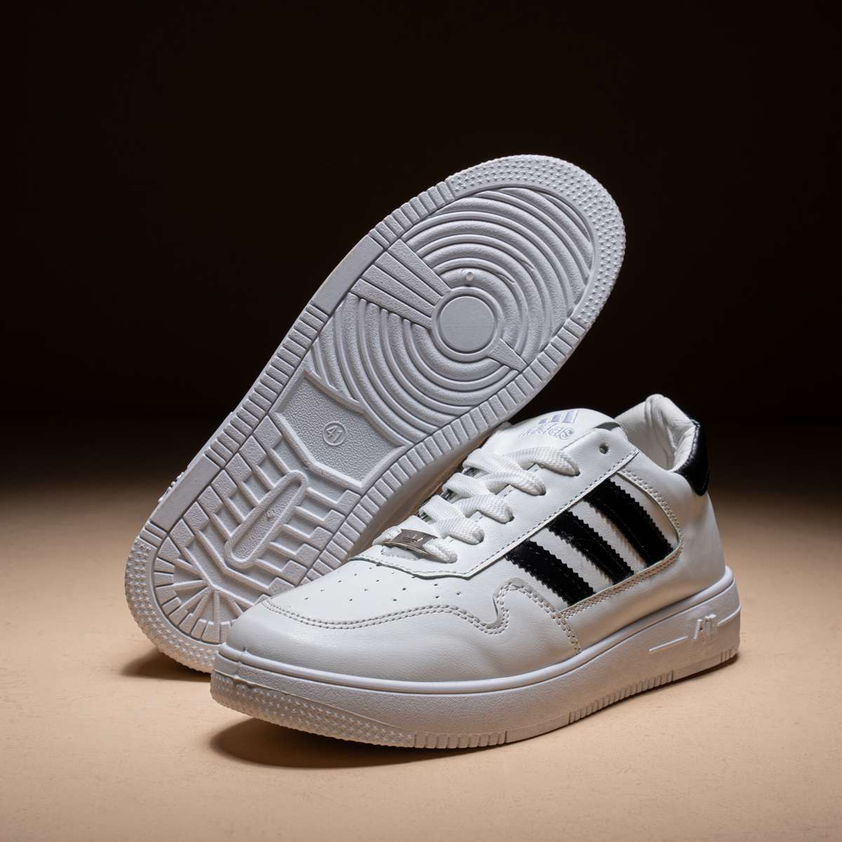 Adidas Shoes DS5
