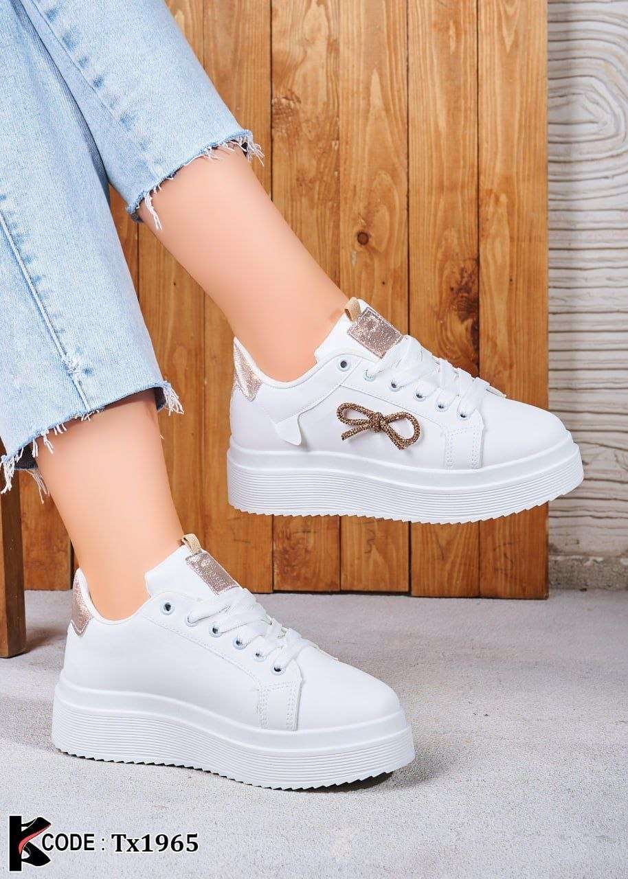 كوتشي فيونكه قمر ومريح ف اللبس ♥️ ✨