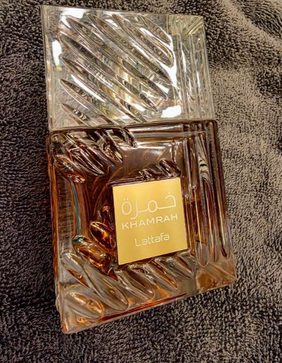 Khamrah Lattafa Perfumes للجنسين