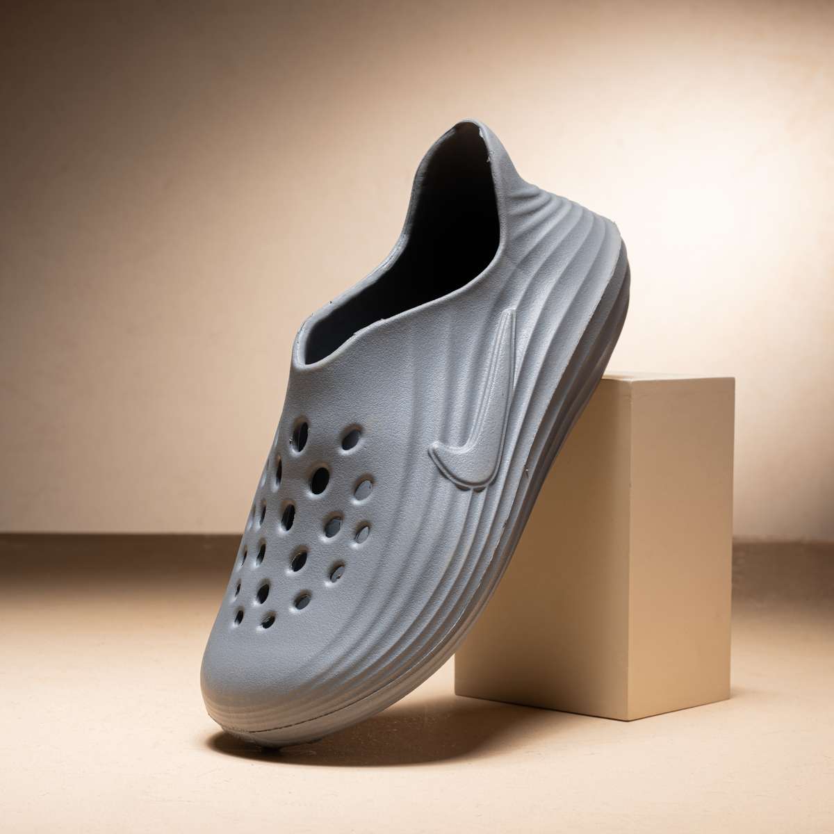 سليبر slipper nike bat