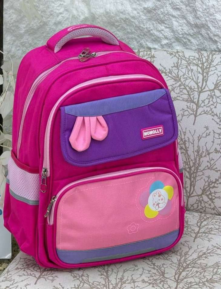 حقيبة مدرسية براند momolly مقاس 18