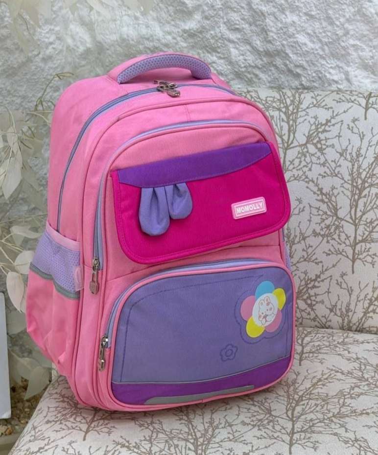 حقيبة مدرسية براند momolly مقاس 18