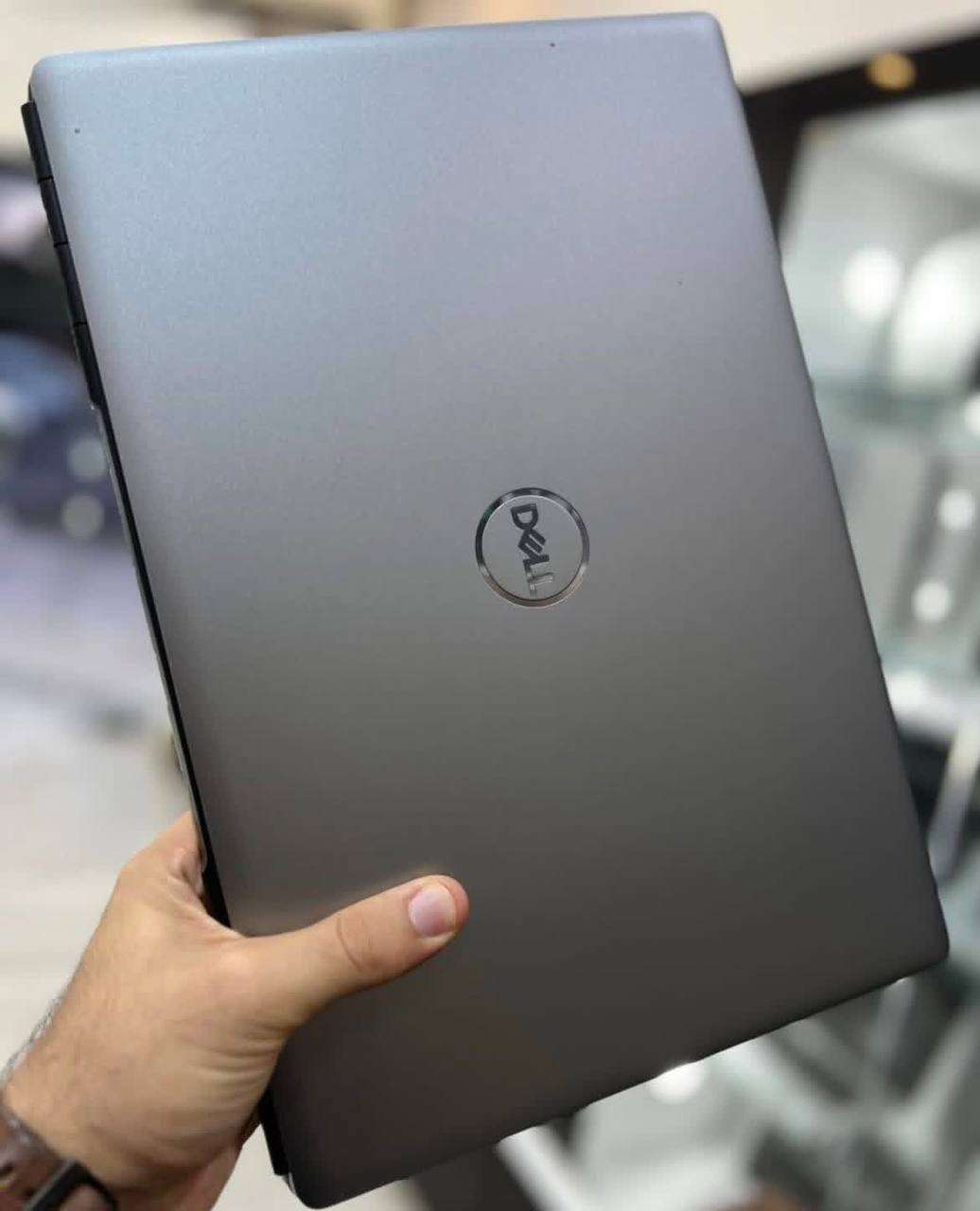 Dell Precision 7560 Workstation مع RTX A4000 8GB