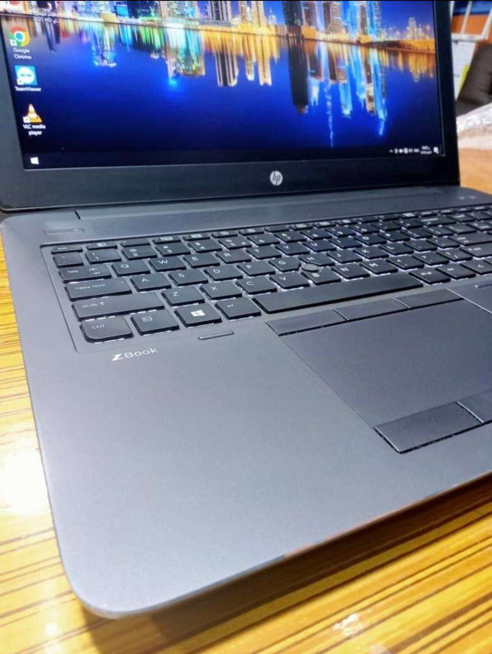 HP ZBook 15 G3 Core i7 6700HQ 16GB RAM 512GB SSD مع كارتين شاشة