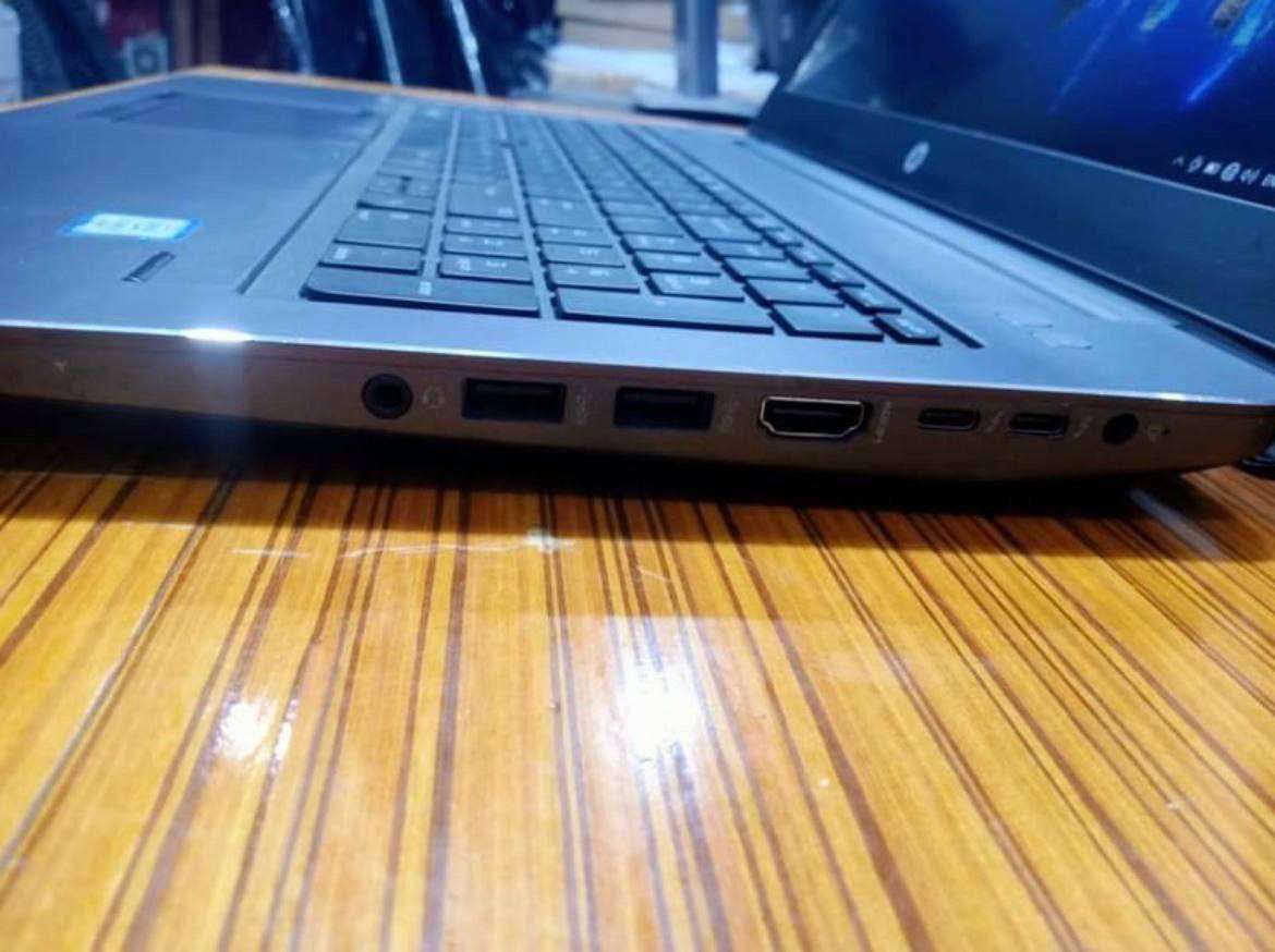 HP ZBook 15 G3 Core i7 6700HQ 16GB RAM 512GB SSD مع كارتين شاشة