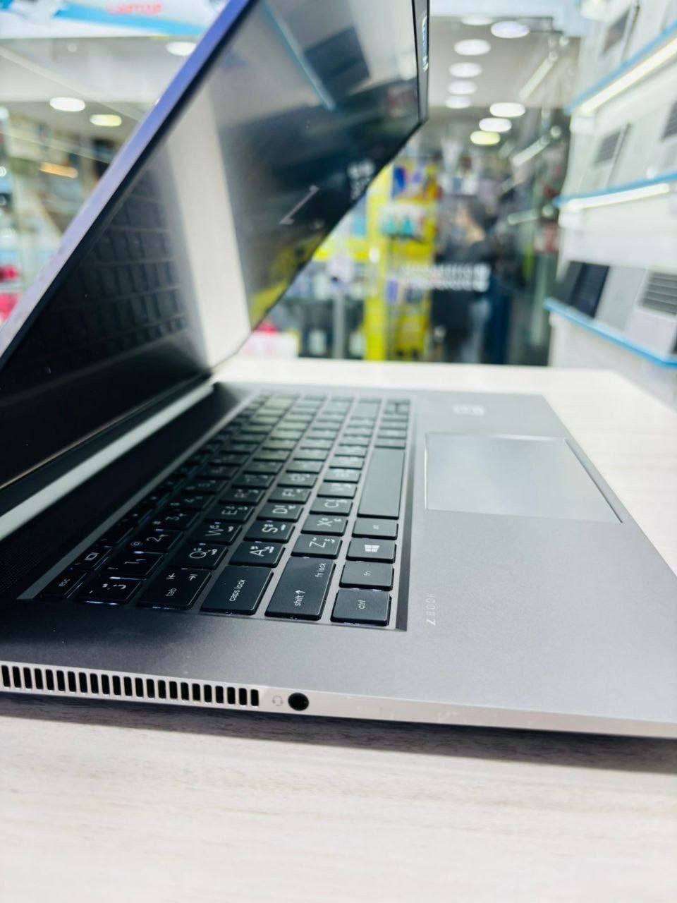 HP ZBook Studio G7 Core i7 T1000 Workstation