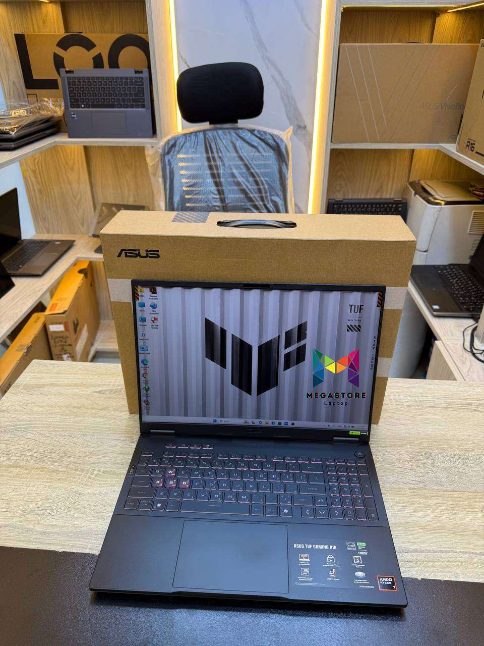 ASUS TUF Gaming A16 Laptop AMD Ryzen 7 16GB RAM 512GB SSD RTX 5050