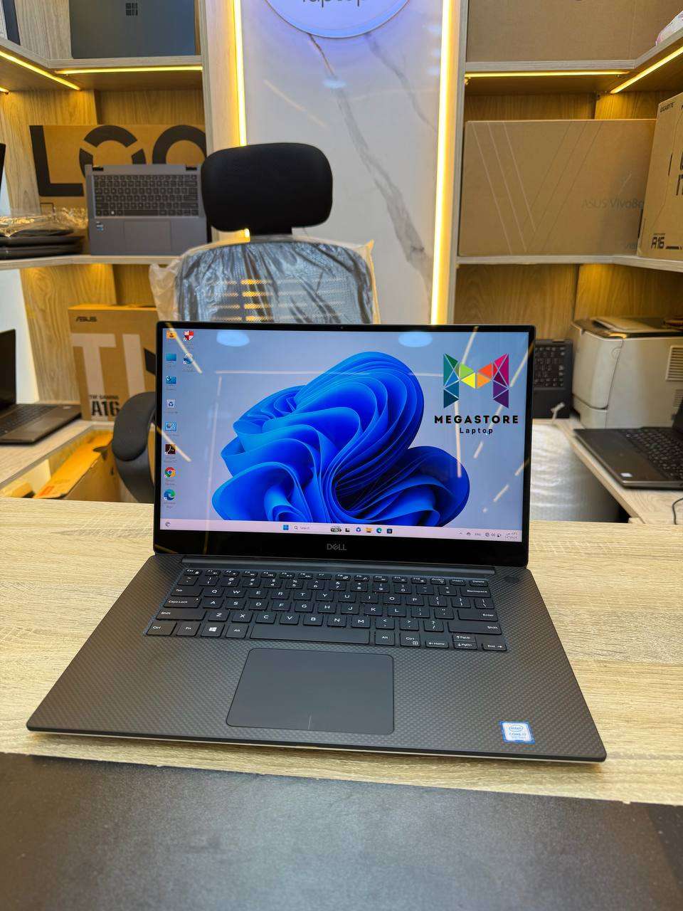 Dell Precision 5540 i7-9850H 16GB 512GB SSD 4K Touch Workstation