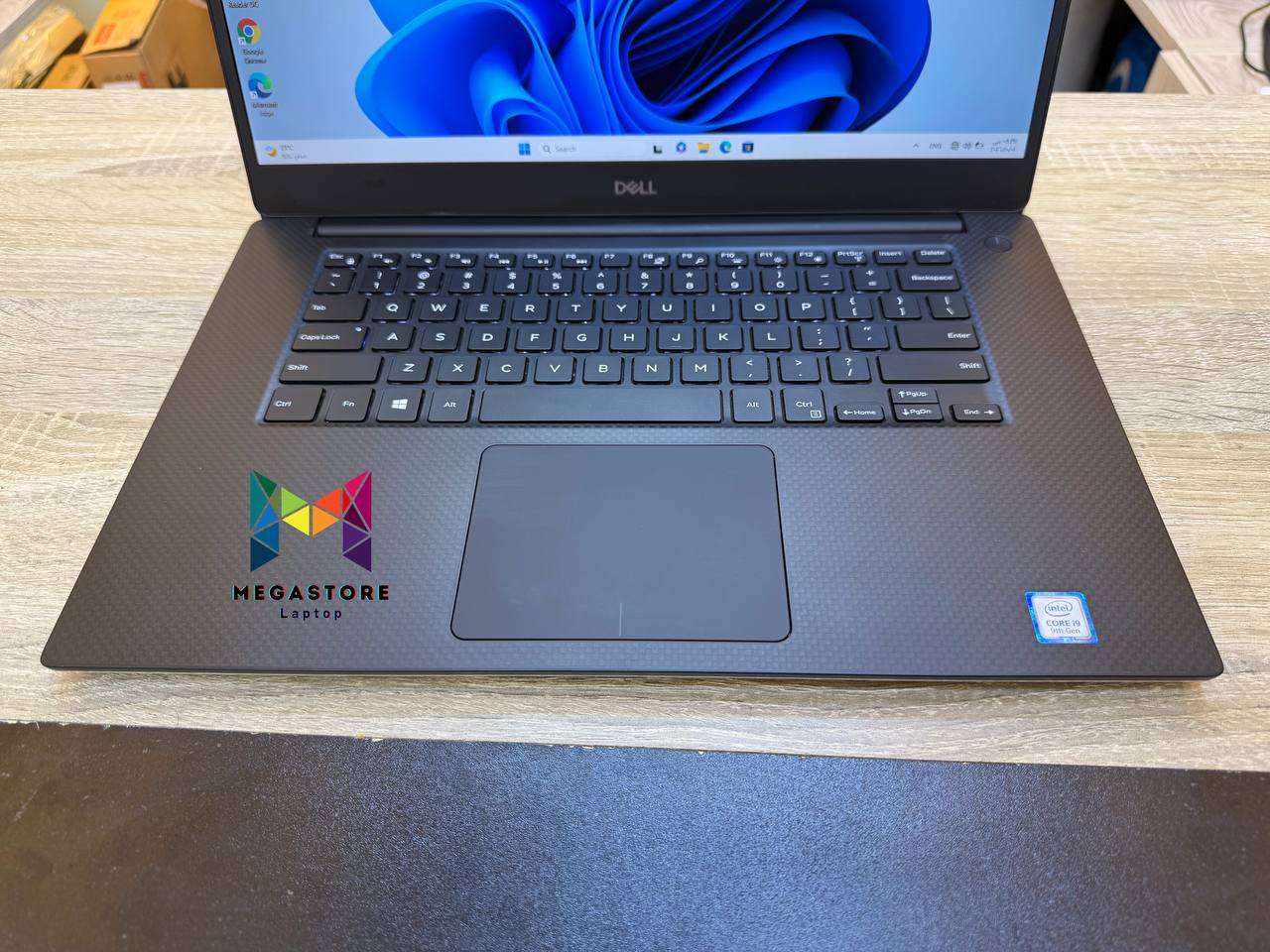 Dell Precision 5540 Workstation Intel Core i9-9880H 16GB RAM