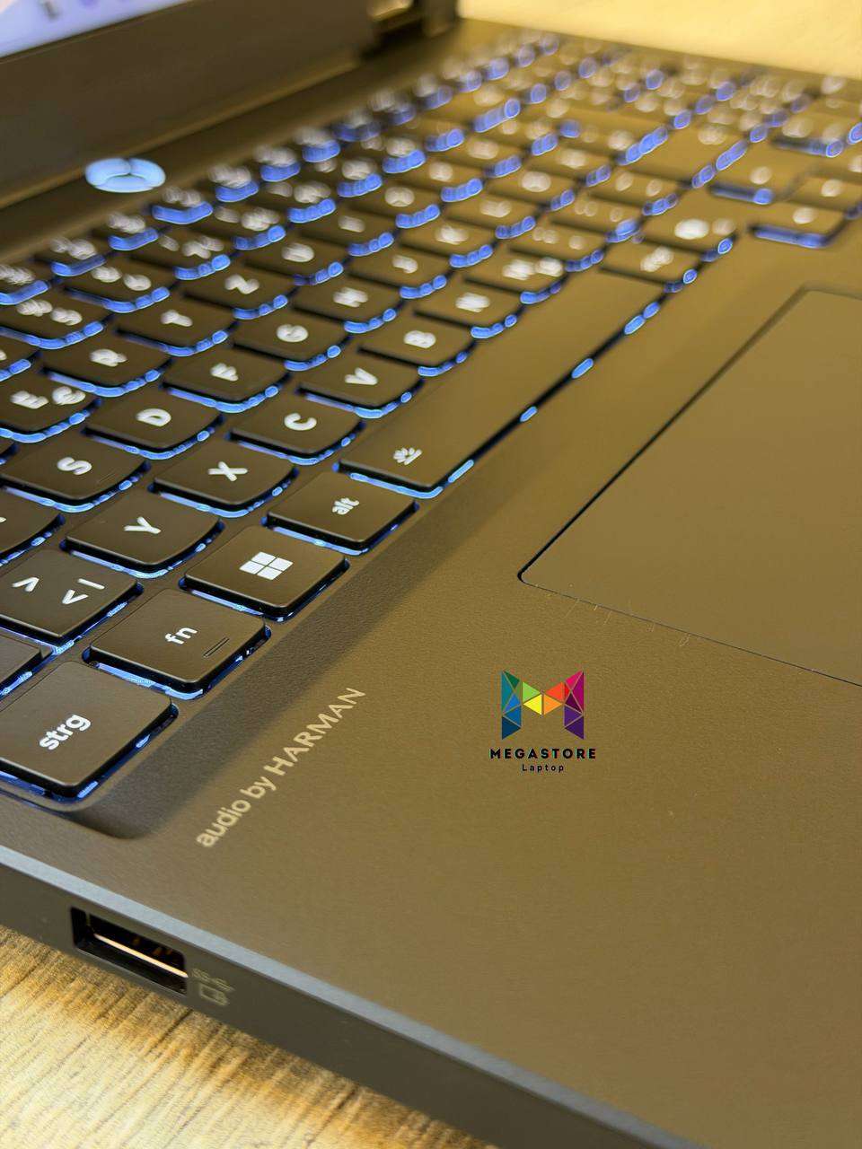 Lenovo Legion 5 OLED i7-13650HX RTX 5060 Laptop
