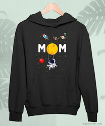 MOM - Space